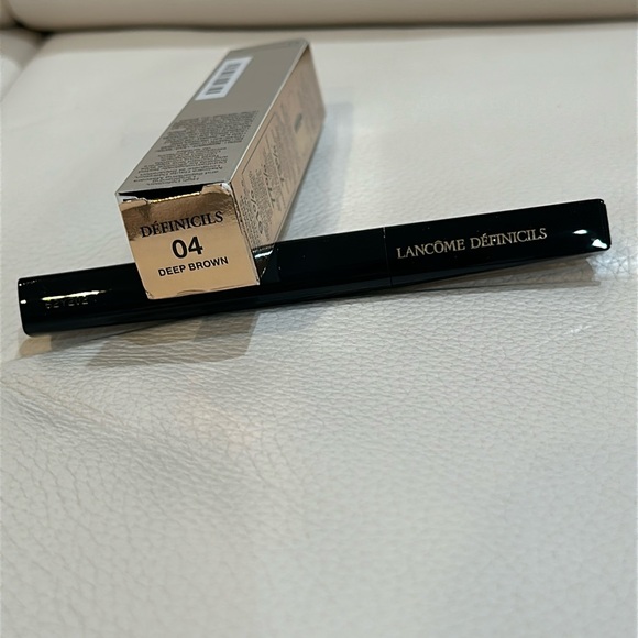 NIB LANCÔME DÉFINICILS 04 Deep Brown HIGH DEFINITION MASCARA Full Size - Picture 4 of 9